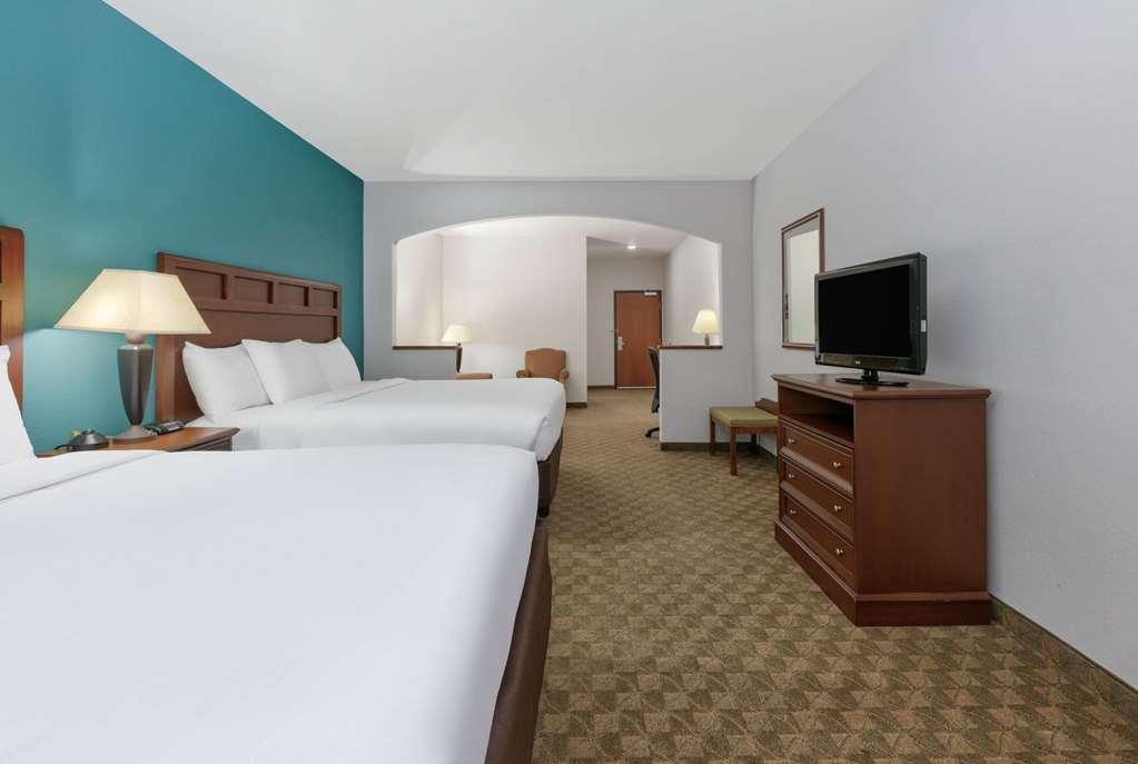 Baymont Inn & Suites By Wyndham Glen Rose Bilik gambar